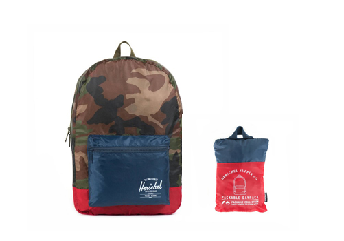 Herschel_packable_backpack_camo_navy_red_backseries