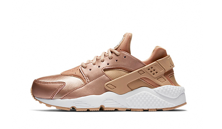 Nike WMNS Air Huarache Run SE